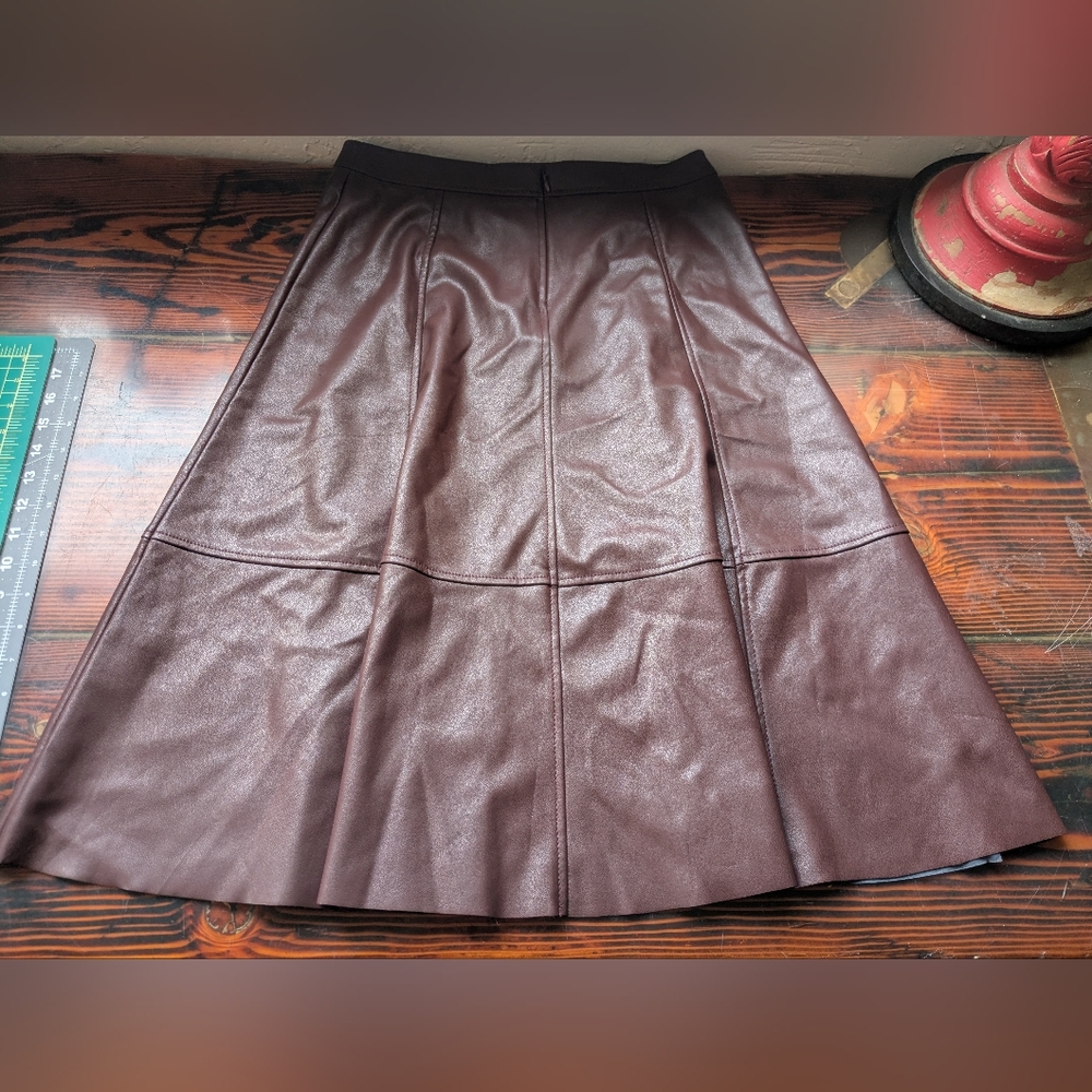 Banana Republic Burgundy Faux Leather A-Line Midi Skirt Women’s Size 6